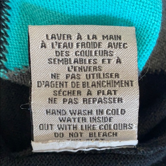 Sweater Vest with Diamond Plaid Design - Picture 6 of 6